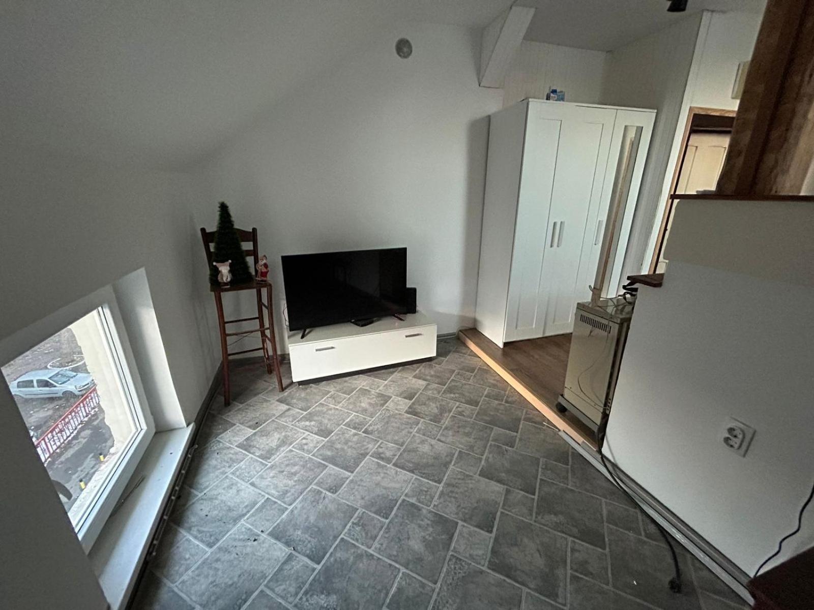 Private Apartament With Shared Bathroom Belgrado Exterior foto